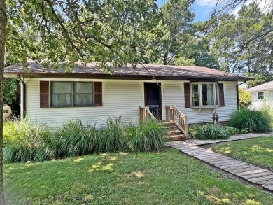 Beach Home Sale Pending in Chincoteague Island, Virginia