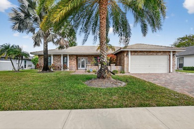 Beach Home For Sale in Boca Raton, Florida