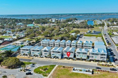 Beach Condo For Sale in Emerald Isle, North Carolina