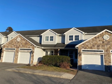 Beach Condo For Sale in Clinton, Connecticut