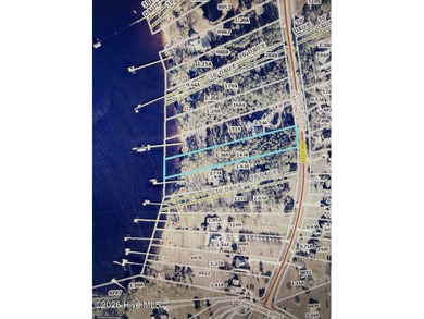Beach Lot For Sale in Swansboro, North Carolina