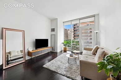 Beach Condo For Sale in New York, New York