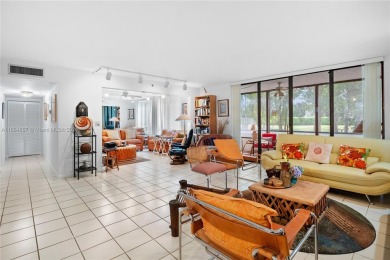 Beach Condo For Sale in Boca Raton, Florida