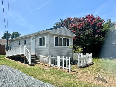 Beach Home For Sale in Chincoteague Island, Virginia