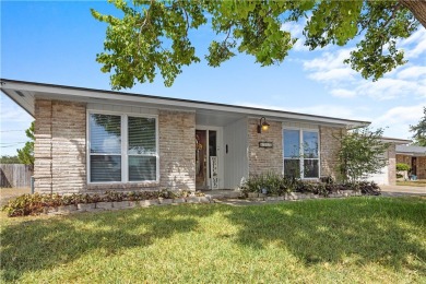 Beach Home Sale Pending in Corpus Christi, Texas