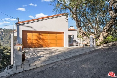 Beach Home For Sale in Malibu, California