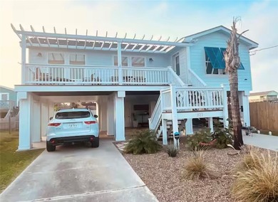 Beach Home For Sale in Rockport, Texas