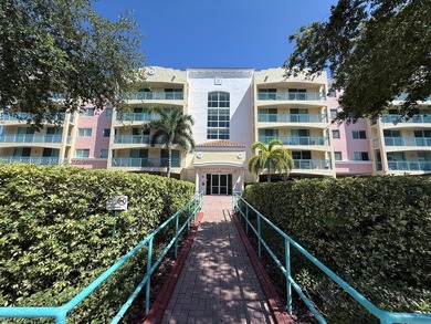 Beach Condo For Sale in Hallandale Beach, Florida