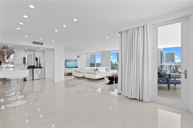Beach Condo For Sale in Hollywood, Florida