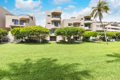 Beach Townhome/Townhouse For Sale in Key Biscayne, Florida