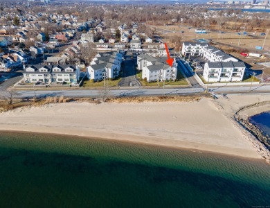 Beach Condo For Sale in West Haven, Connecticut