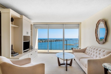 Beach Condo For Sale in West Palm Beach, Florida