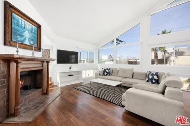 Beach Condo For Sale in Marina Del Rey, California