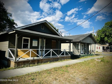 Beach Home For Sale in Wilmington, North Carolina