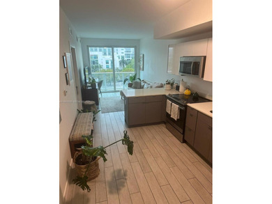 Beach Condo For Sale in Miami, Florida