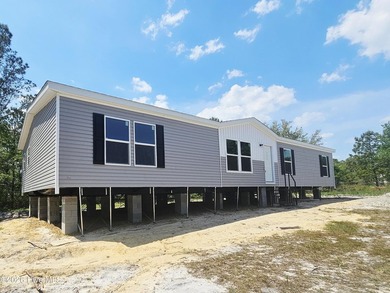 Beach Home For Sale in Holly Ridge, North Carolina