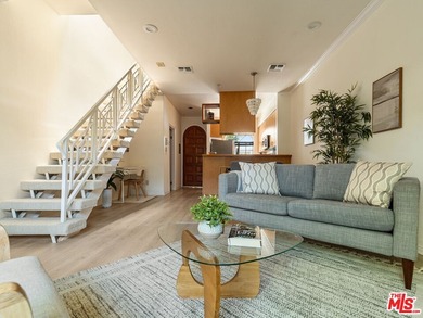 Beach Townhome/Townhouse For Sale in Santa Monica, California