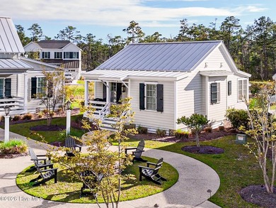 Beach Home For Sale in Oriental, North Carolina
