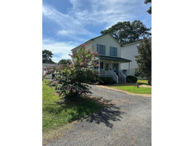 Beach Home For Sale in Chincoteague Island, Virginia