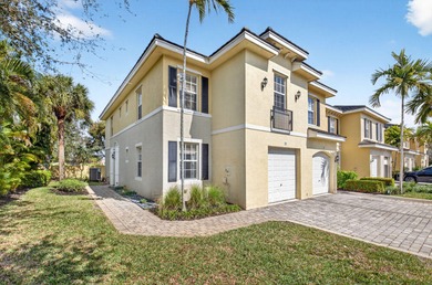 Beach Townhome/Townhouse For Sale in Boynton Beach, Florida