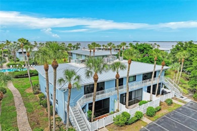 Beach Condo For Sale in Holmes Beach, Florida
