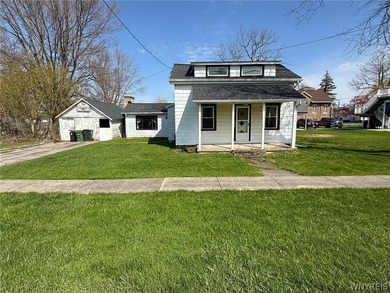 Beach Home For Sale in Wilson, New York