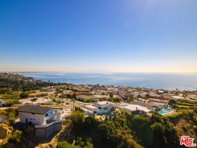 Beach Home For Sale in Malibu, California