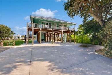 Beach Home For Sale in Rockport, Texas