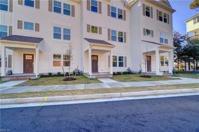 Beach Townhome/Townhouse For Sale in Norfolk, Virginia