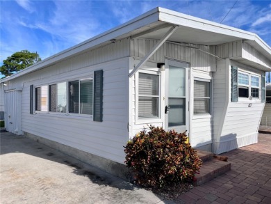 Beach Home For Sale in Bradenton, Florida