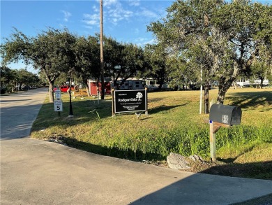 Beach Lot For Sale in Rockport, Texas