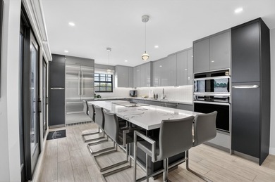 Beach Townhome/Townhouse For Sale in Delray Beach, Florida