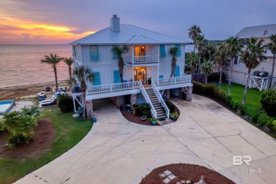 Beach Home For Sale in Gulf Shores, Alabama