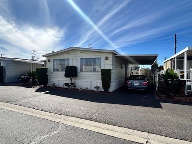 Beach Home For Sale in Huntington Beach, California