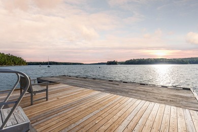 Beach Home For Sale in Westport Island, Maine