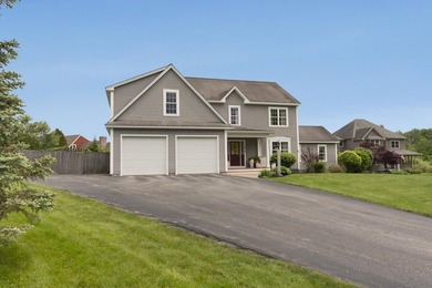 Beach Home For Sale in Scarborough, Maine