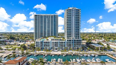 Beach Condo For Sale in Lake Park, Florida