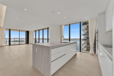 Beach Condo For Sale in Miami, Florida