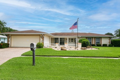 Beach Home For Sale in Port Saint Lucie, Florida
