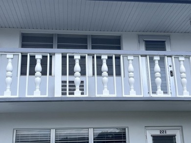 Beach Condo Active Under Contract in West Palm Beach, Florida