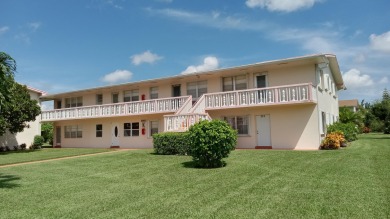 Beach Condo For Sale in West Palm Beach, Florida