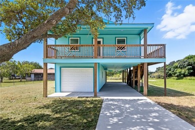 Beach Home For Sale in Rockport, Texas