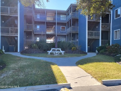 Beach Condo For Sale in North Topsail Beach, North Carolina