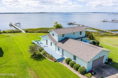 Beach Home For Sale in Gloucester, North Carolina