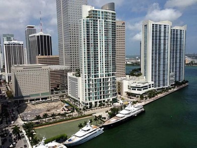 Beach Condo For Sale in Miami, Florida