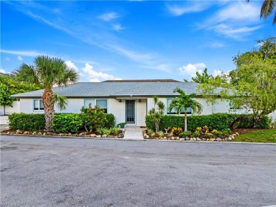 Beach Townhome/Townhouse For Sale in Naples, Florida