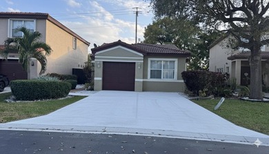 Beach Home For Sale in Deerfield Beach, Florida