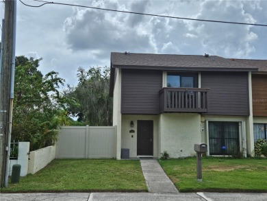 Beach Townhome/Townhouse For Sale in Tampa, Florida