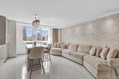 Beach Home For Sale in New York, New York