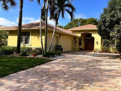 Beach Home For Sale in Boynton Beach, Florida